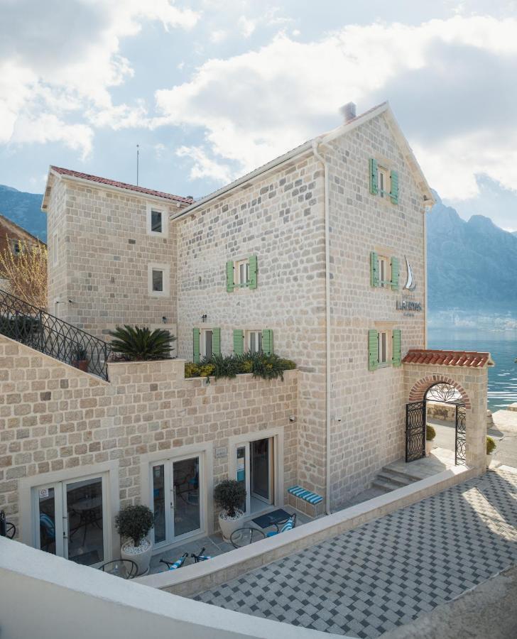 Hotel Libertas Kotor Exterior photo
