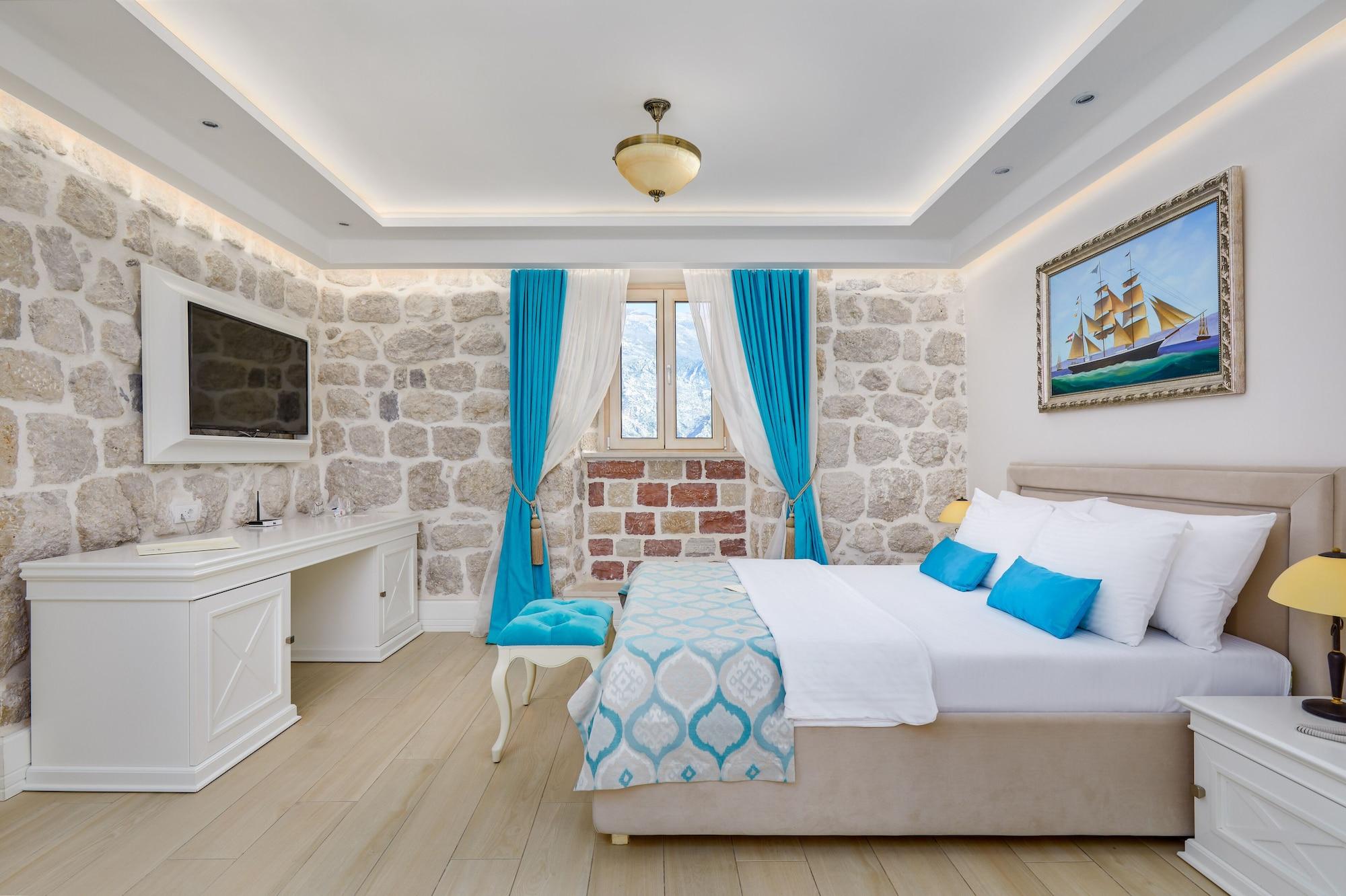 Hotel Libertas Kotor Exterior photo