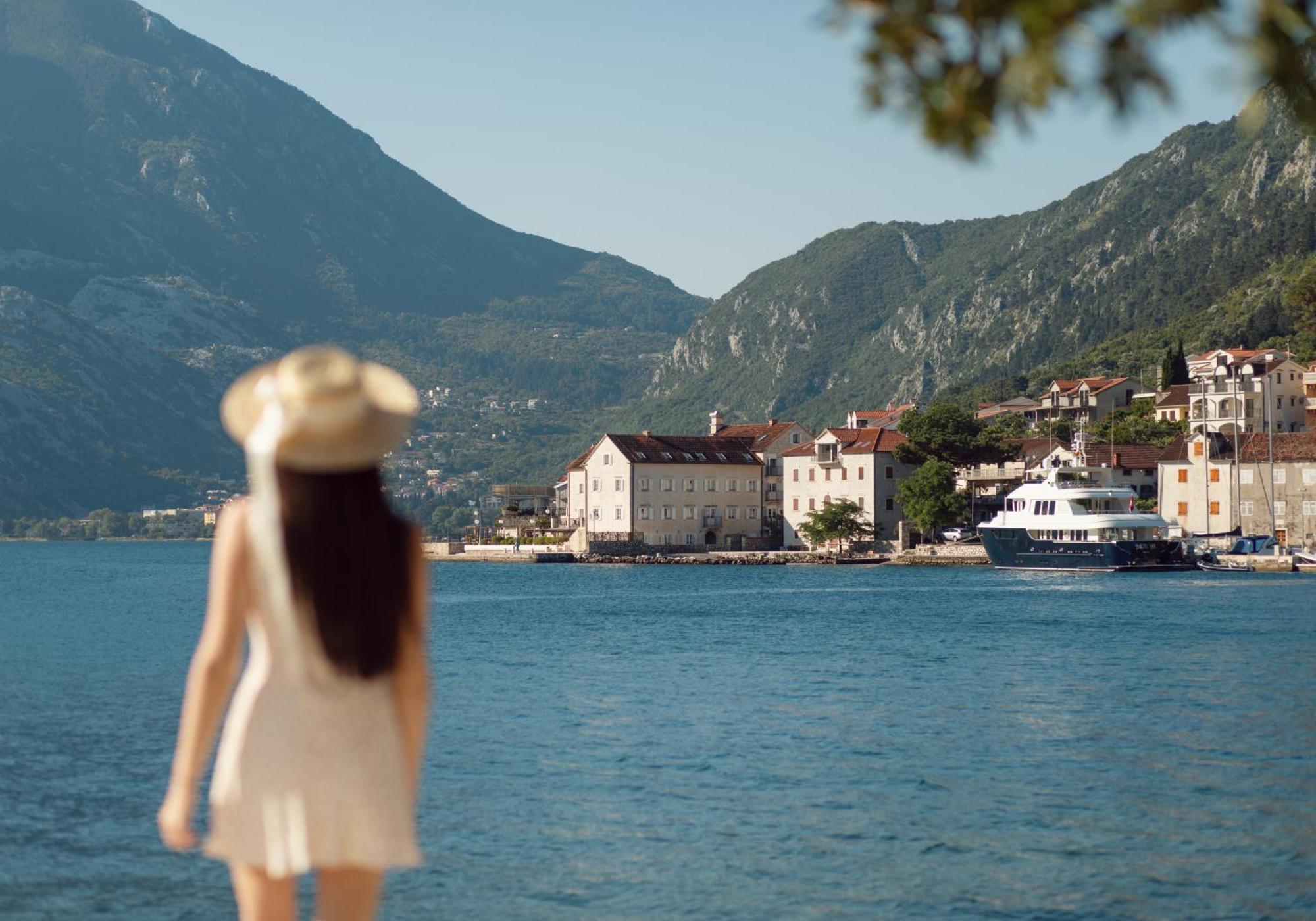 Hotel Libertas Kotor Exterior photo